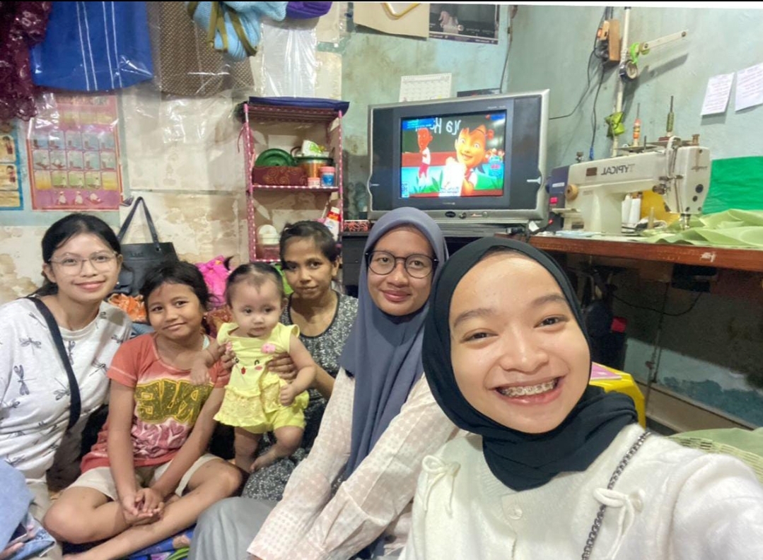 Kunjungan Ketujuh dengan Ibu Jumriana dan Adik Dinara (30 Mei 2025) oleh Kelompok 12
