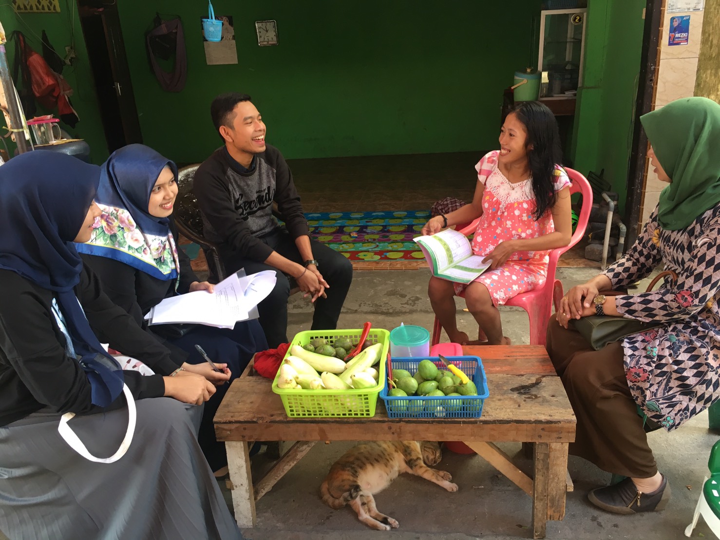 Kunjungan pertama ibu hamil