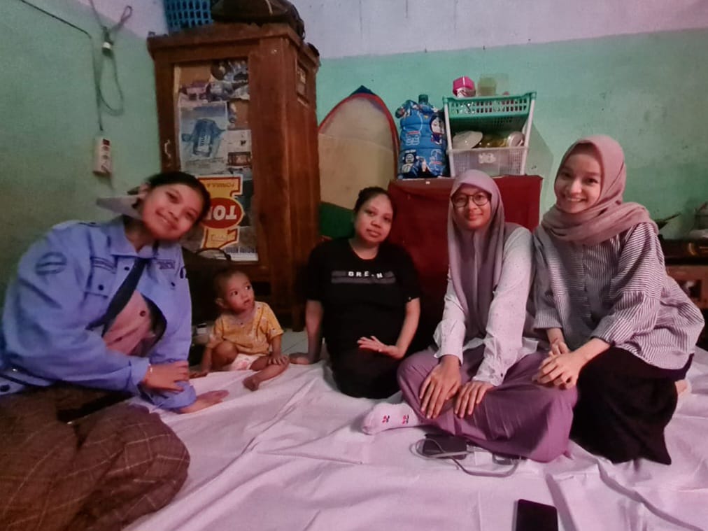 Kunjungan Pertama dengan Ibu Rasna (31 Oktober 2023) oleh Kelompok 12