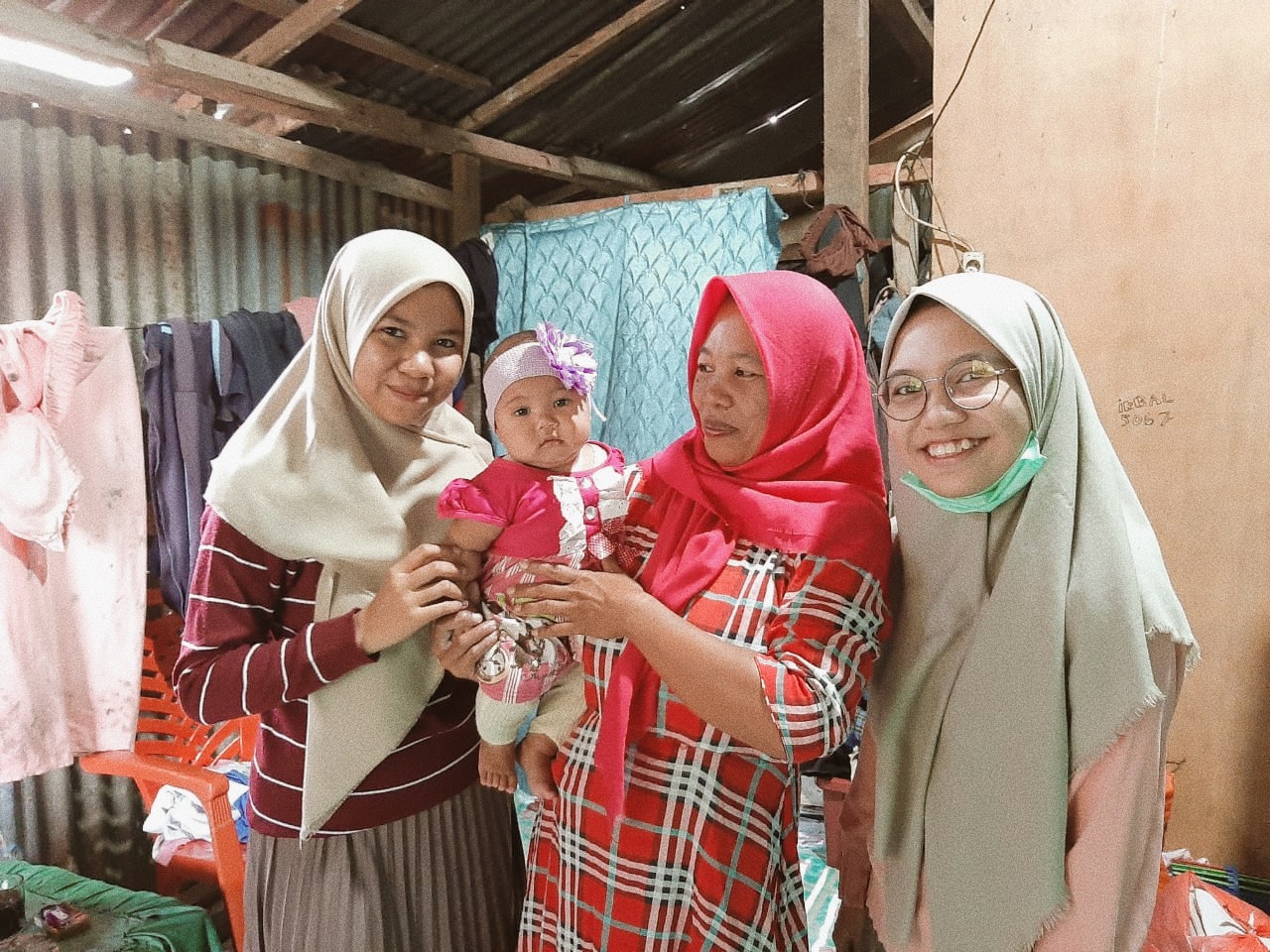 Bertemu dengan Adik Inara