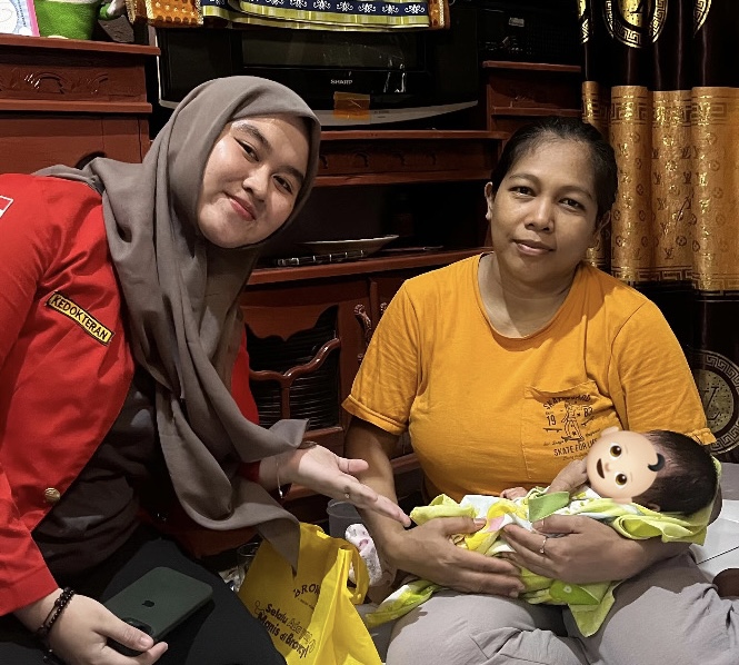 KUNJUNGAN KEDUA DENGAN IBU FATMAWATI DALAM PROGRAM 1000 HARI PERTAMA KELAHIRAN