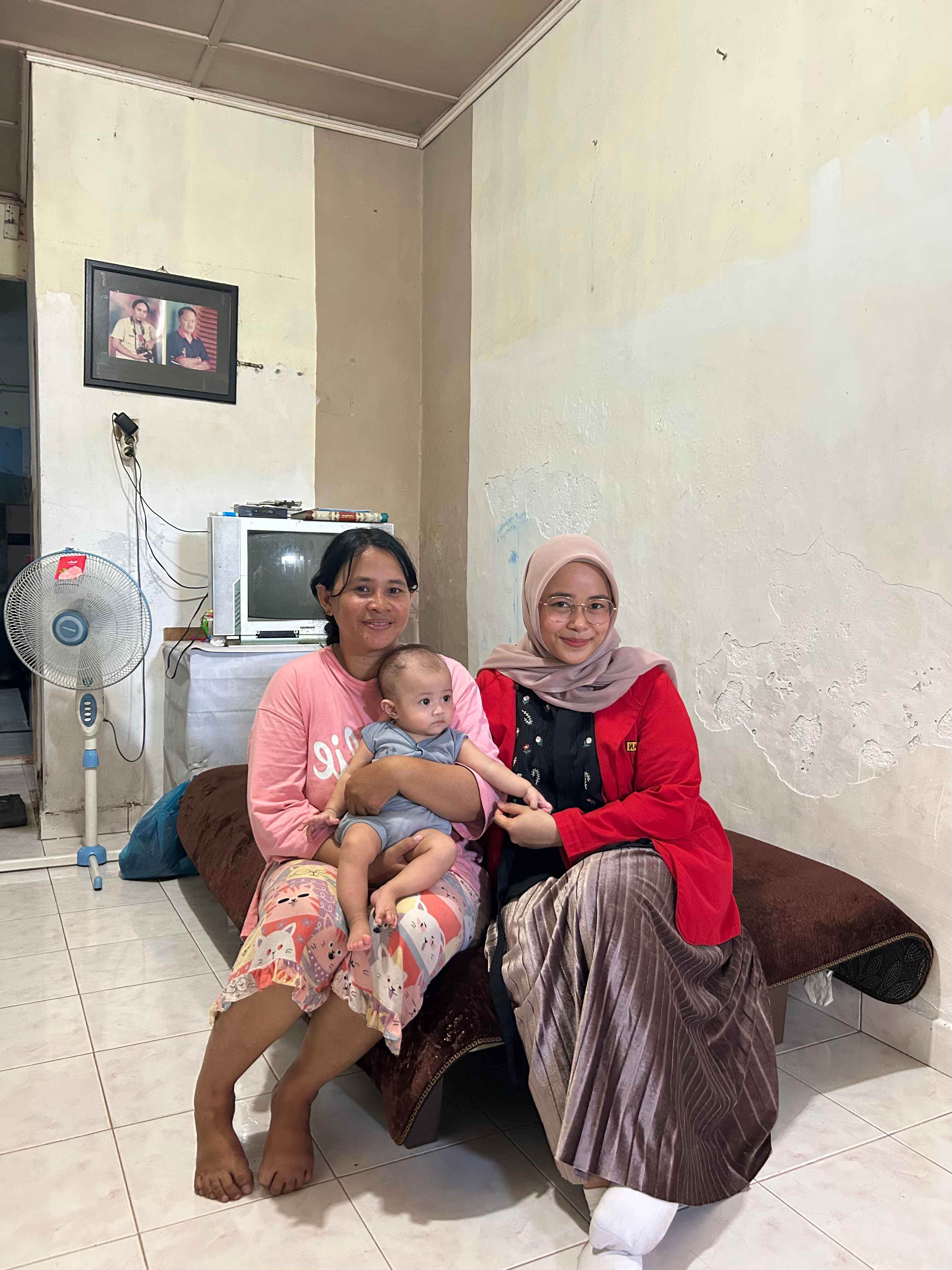 Kunjungan 1: Pendampingan Awal Ibu Damping melalui Edukasi Manajemen Laktasi serta Pemantauan Buku KIA