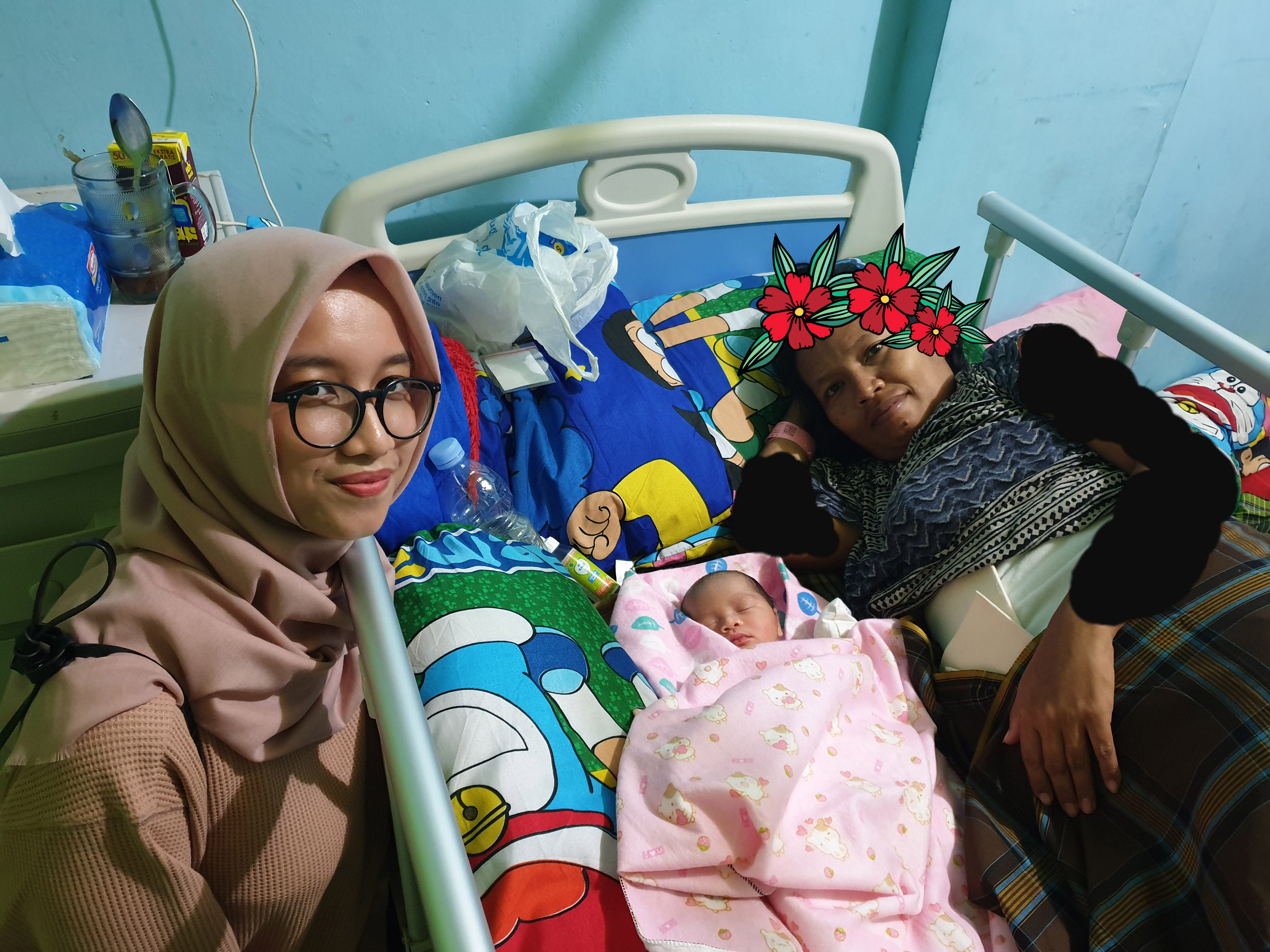 Ibu Rini melahirkan^^