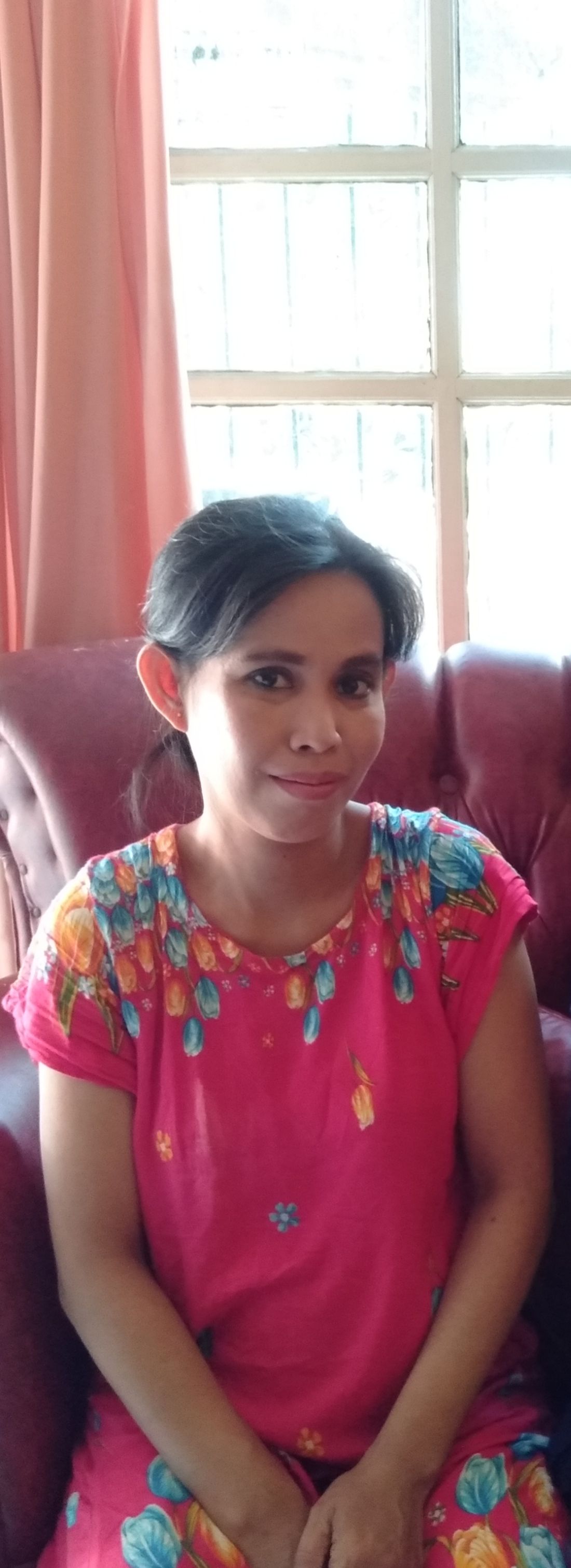 1000 hari kehidupan. Wanita yang berhasil "move on" & sangat impresif. Karakter yang kooperatif dan sosok yang tangguh. A brief interview, exudes a sincere life lessons.