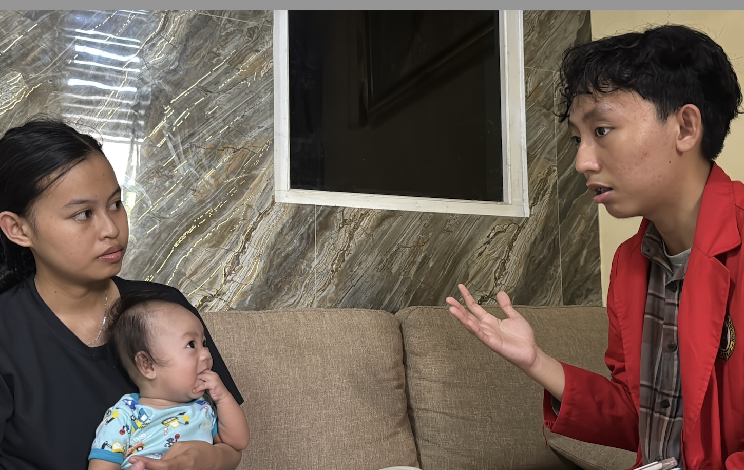 Kunjungan Kedua P2KD III pada 15 Oktober 2025 : Edukasi Imunisasi, Edukasi Kontrasepsi (KB), Edukasi Pengunaan Buku KIA dan Pemeriksaan Fisik