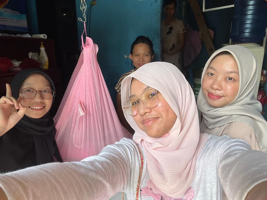 MENJALIN KEDEKATAN DAN MENDAMPINGI TUMBUH BERSAMA BU NURLIA