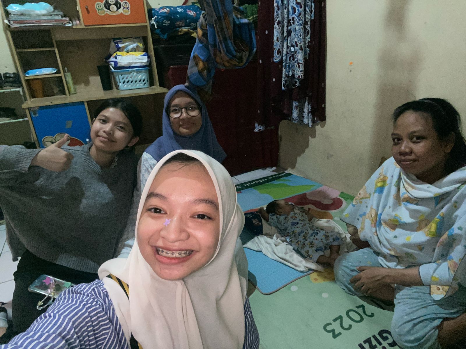 Kunjungan Ketiga dengan Ibu Rasna dan Adek Mirsha (1 Maret 2024) oleh Kelompok 12