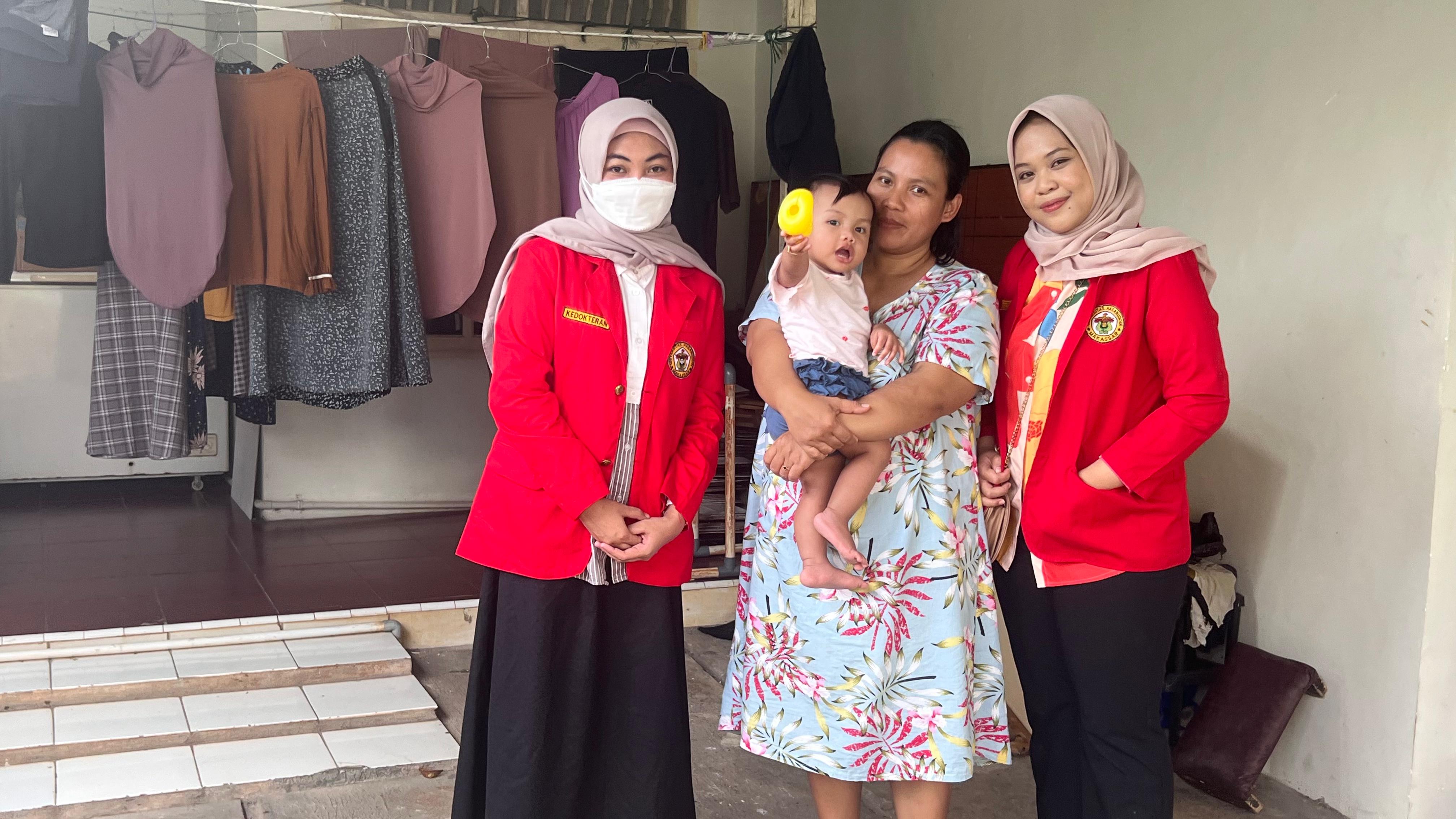 Kunjungan kelima bersama ibu Sakriani dan adek Yasmin yara