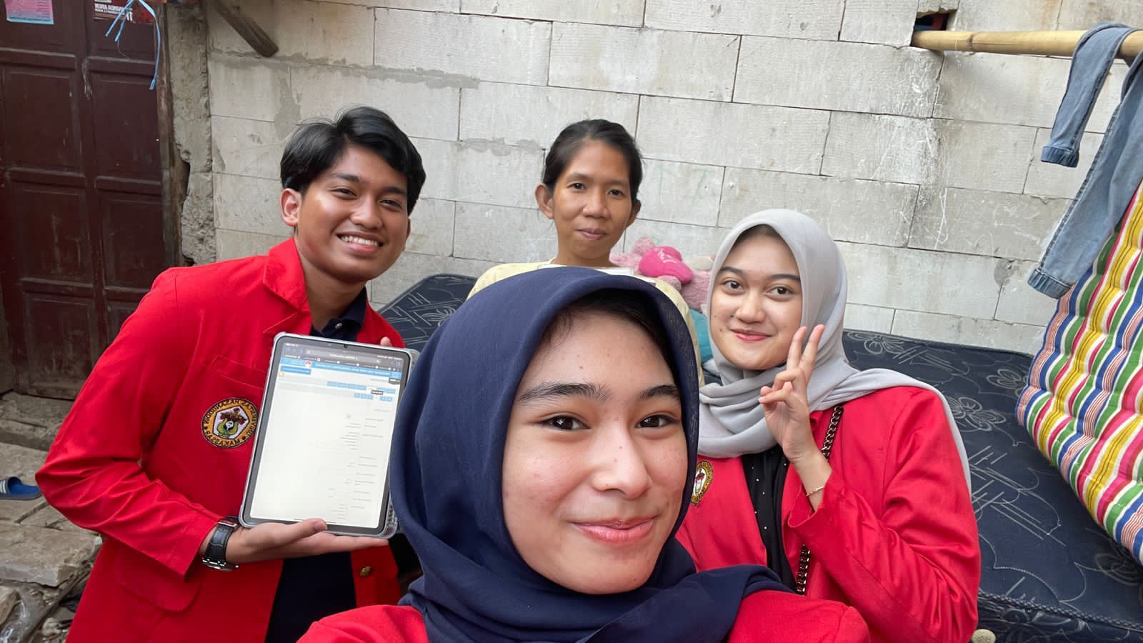 Pertemuan Pertama Dengan Ibu Kiky