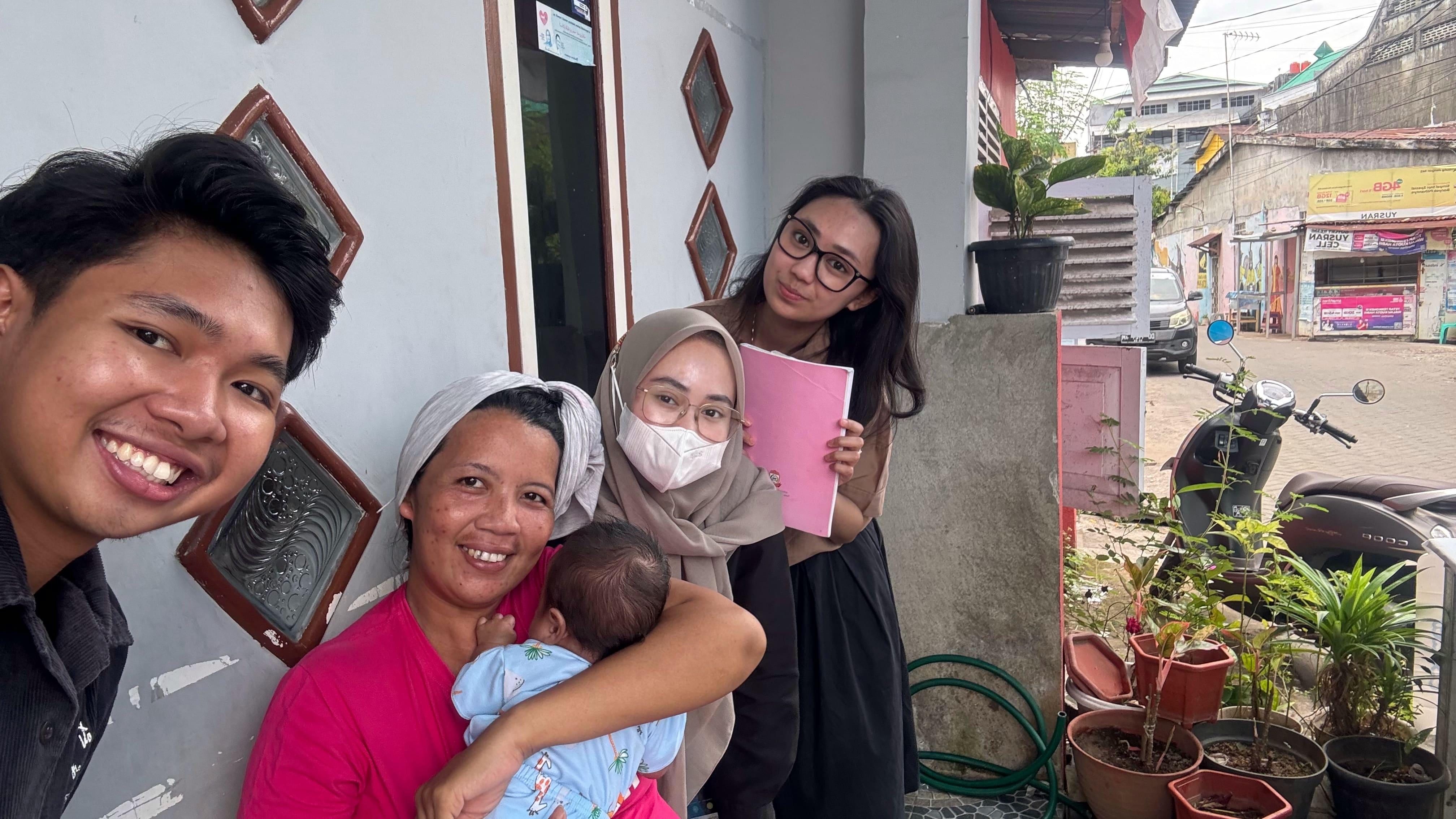 Bersilaturahmi ke rumah ibu Nurjannah dan adek Faizal