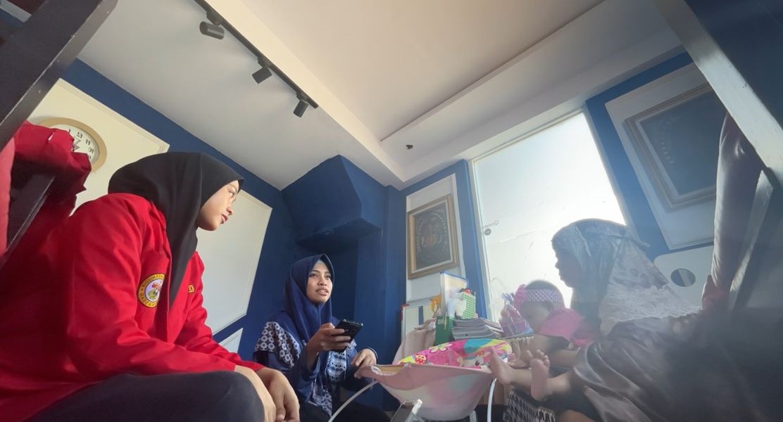 Kunjungan 1 : Edukasi Menajemen Laktasi Sebagai Untuk Mendukung Pertumbuhan dan Perkembangan Bayi