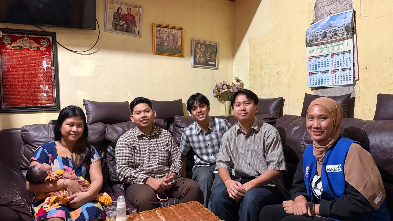 Kunjungan III : Edukasi Pentingnya Imunisasi dan Pemeriksaan Fisik Bayi