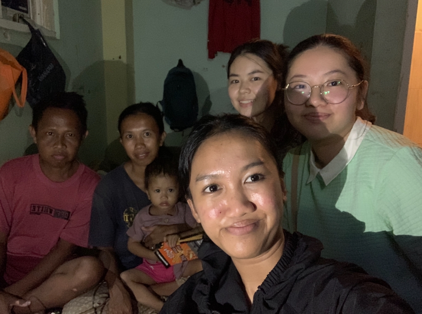 Kunjungan Pertama : Pertemuan Pertama dengan Ibu Mantang dan Adik Safira