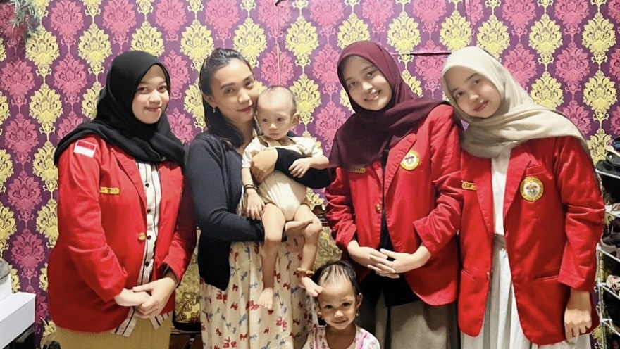 Kunjungan Pertama Pengenalan Ibu dan Anak serta Gambaran Awal Kondisi Kesehatan Anak