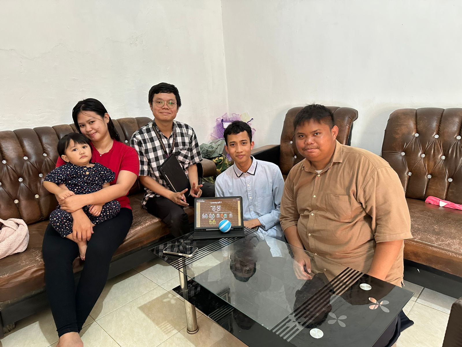 Kunjungan Terakhir yang Kedelapan Bersama Dengan Bu Linda dan adik Adzkiya