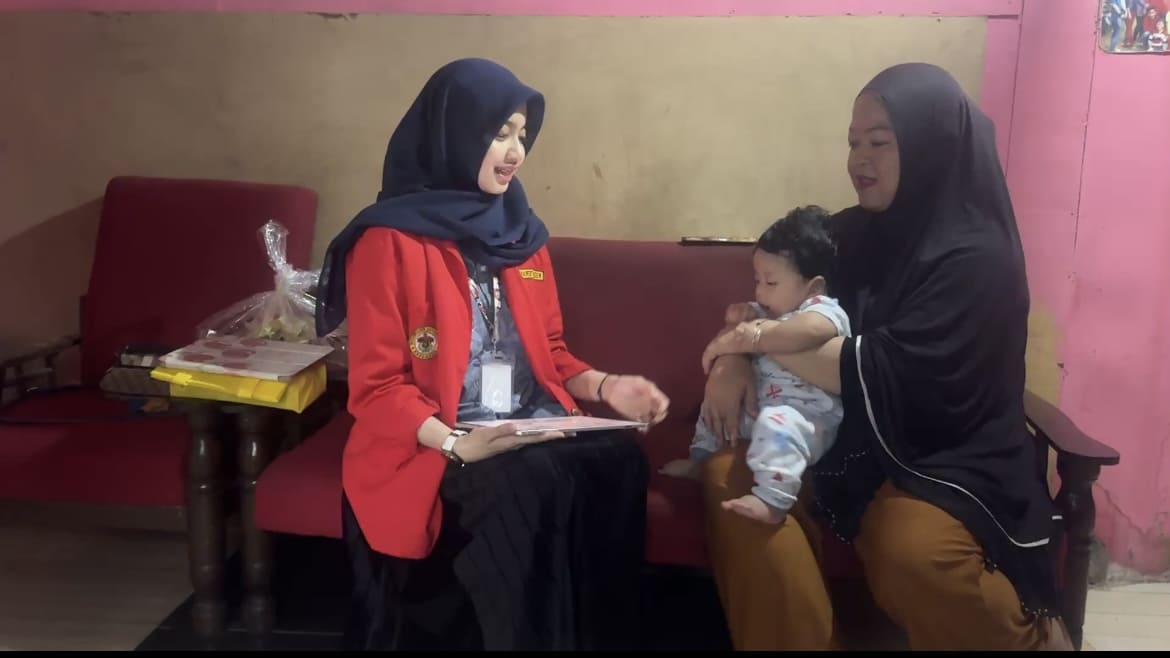 Kunjungan Pertama (Imunisasi dasar)