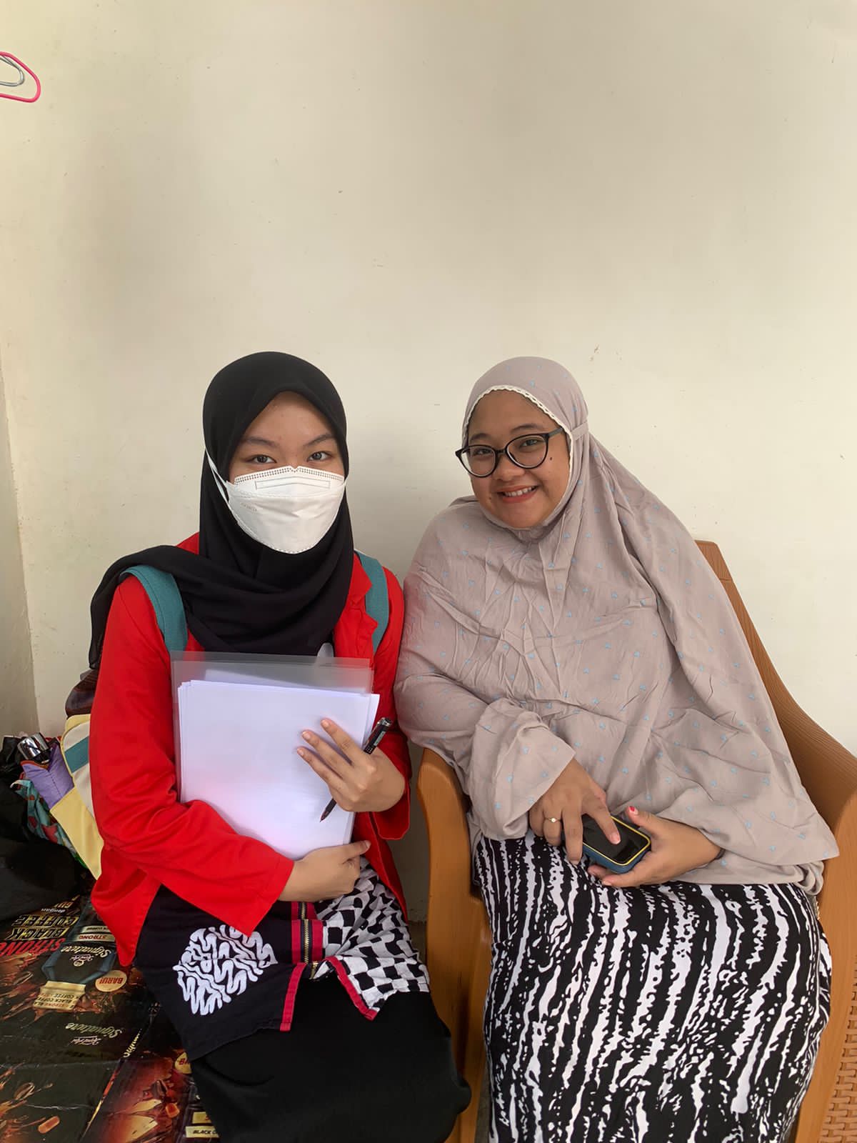 Kunjungan Pertama : Ibu Rismawati dan Keluarga