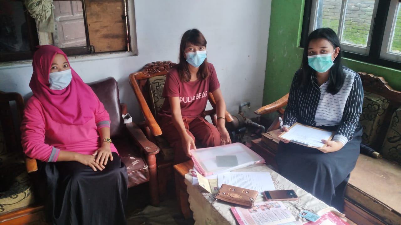 Kunjungan Pertama Ibu Sri Sulastri