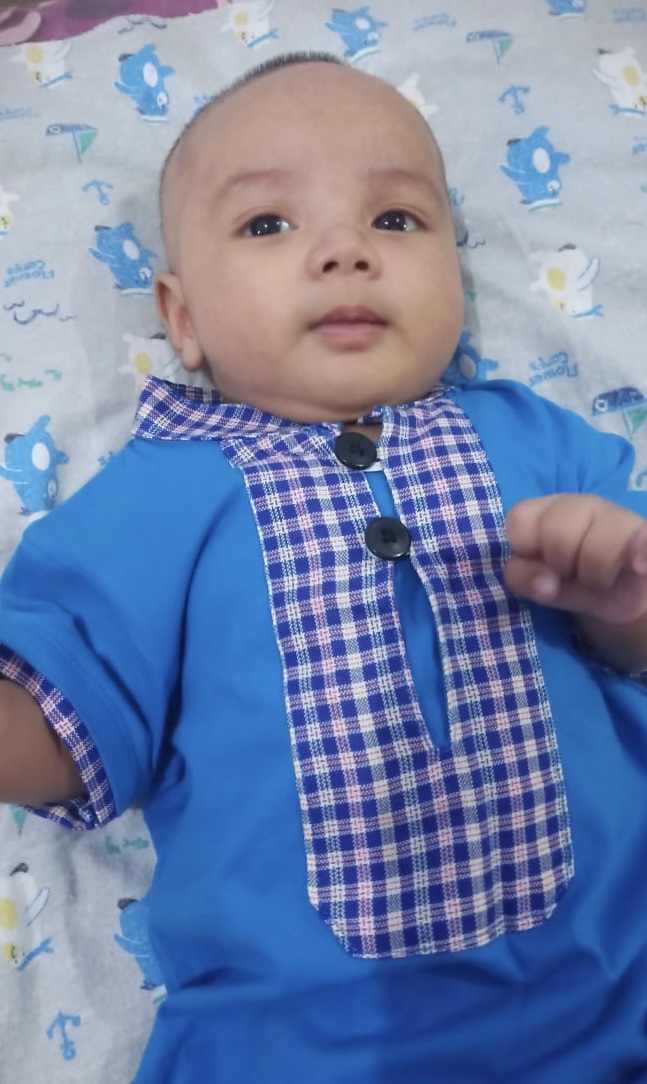 Mata Mungil Menarik Hati