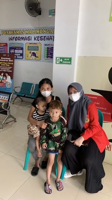 Menemani Adik Zahra Ke Puskesmas