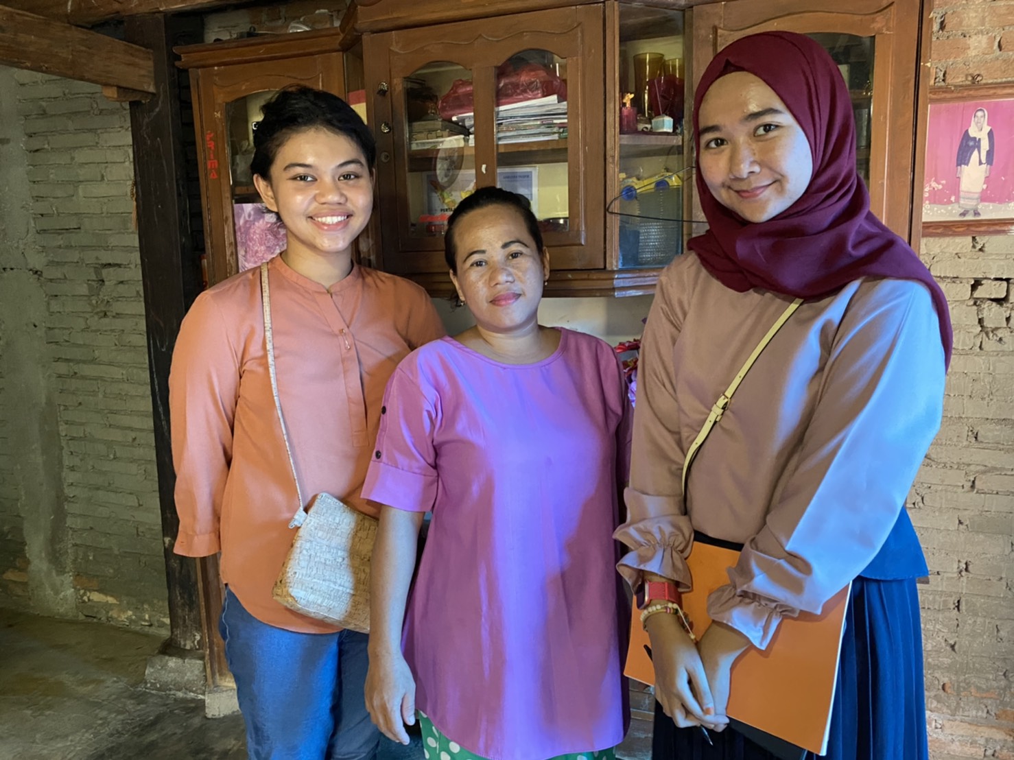 Pencaharian dan Kunjungan ke Rumah Ibu Wati