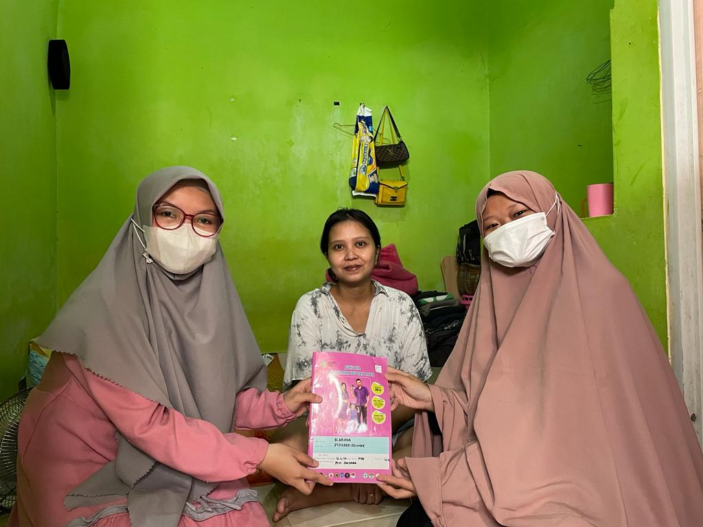 KUNJUNGAN PERTAMA - PERTEMUAN DENGAN IBU KARINA