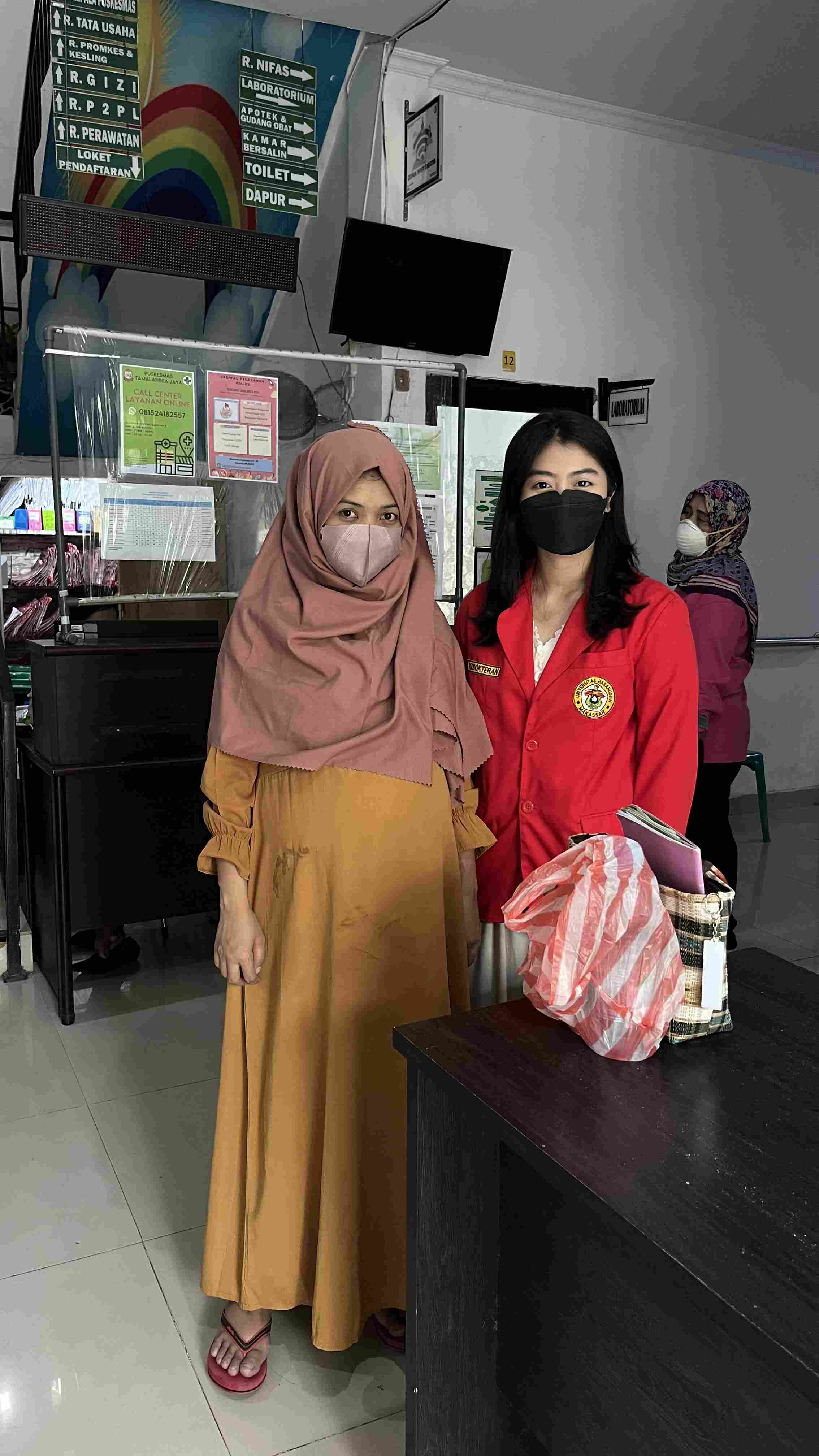 Mendampingi Ibu Nur Amaliah Melakukan Pemeriksaan Kehamilan